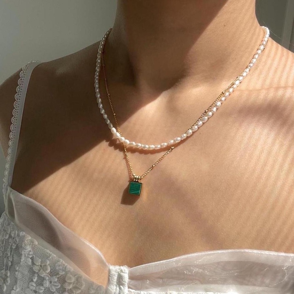 18K Gold Freshwater Pearl Necklace - Picture 5 of 8